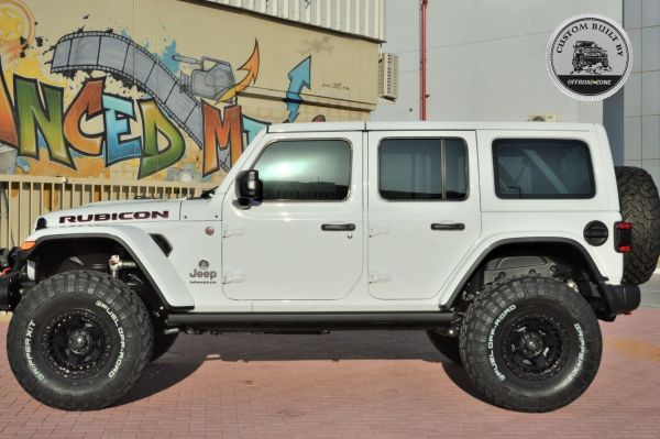 BRAND NEW 2023 JEEP WRANGLER 4DR RUBICON WHITE Offroad Zone