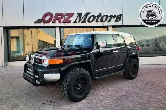 2016 TOYOTA FJ CRUISER GXR - WHITE/BLACK | USED
