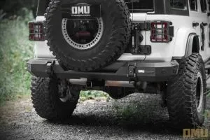 OMU JL: Genesis Series Steel And Aluminum Rear Bumper with Sensor Hole